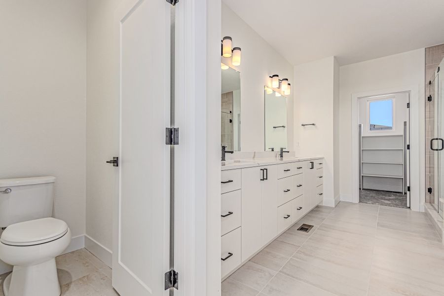 Furnished interior view inside a new home in West Grange, Longmont (Image 11).