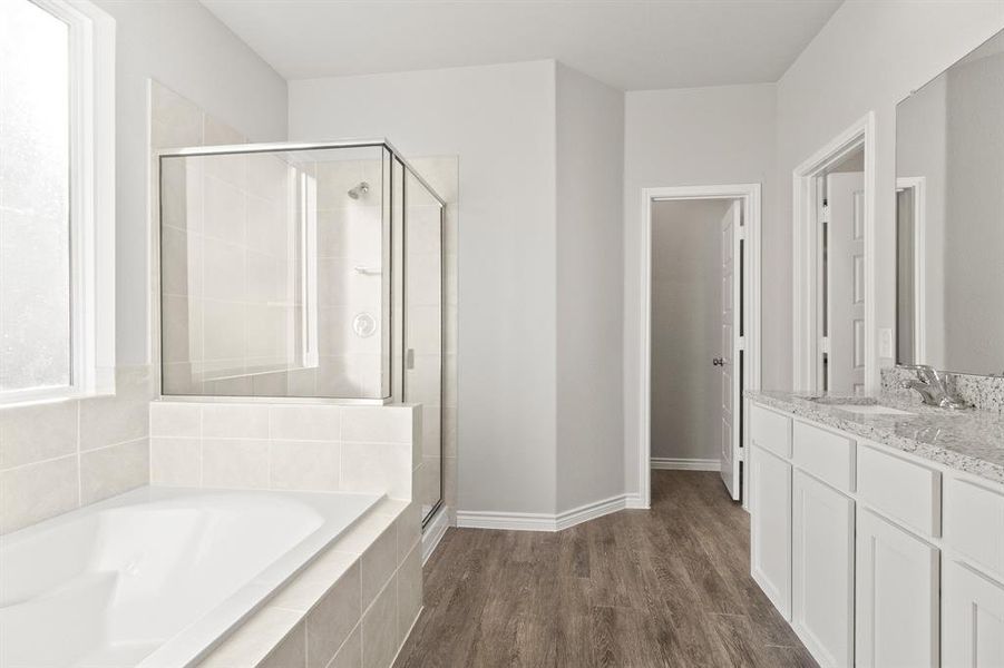 Furnished interior view inside a new home in Rocky Creek Crossing, Fort Worth (Image 9).