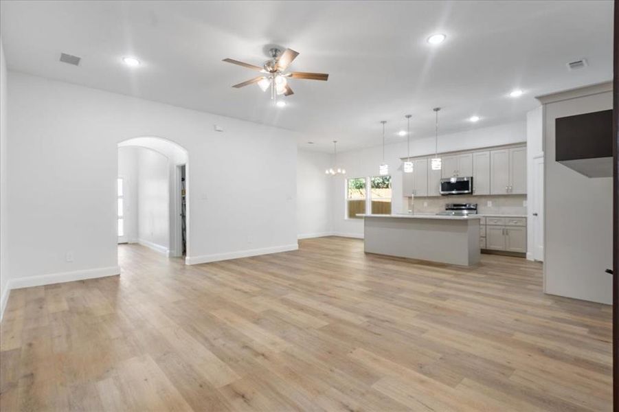 Spacious, unfurnished interior of a new home in , Fort Worth (Image 16). Spacious, unfurnished interior of a new home in , Fort Worth (Image 16).