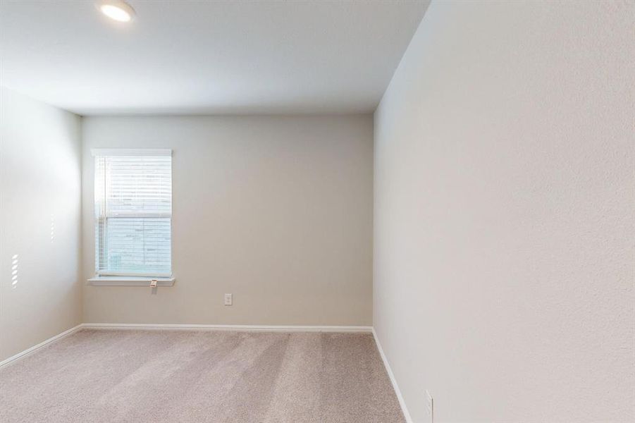 Image 32 of a home in Mobberly Farms.