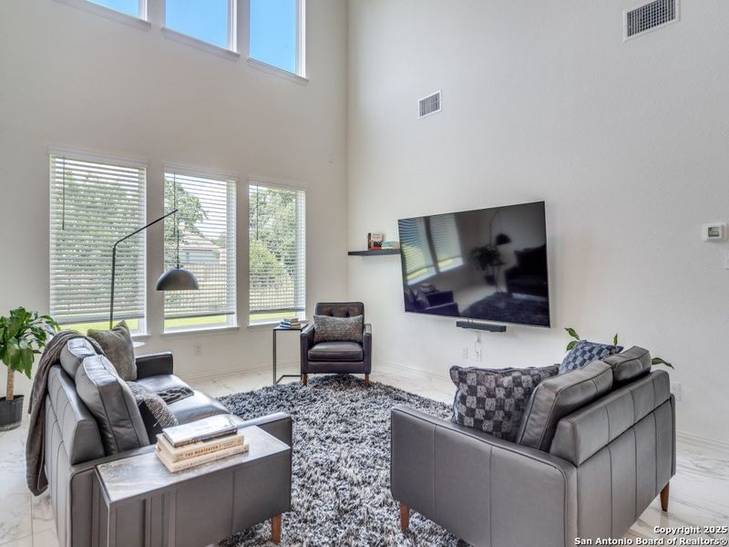 Furnished interior view inside a new home in Regent Park, Boerne (Image 9).