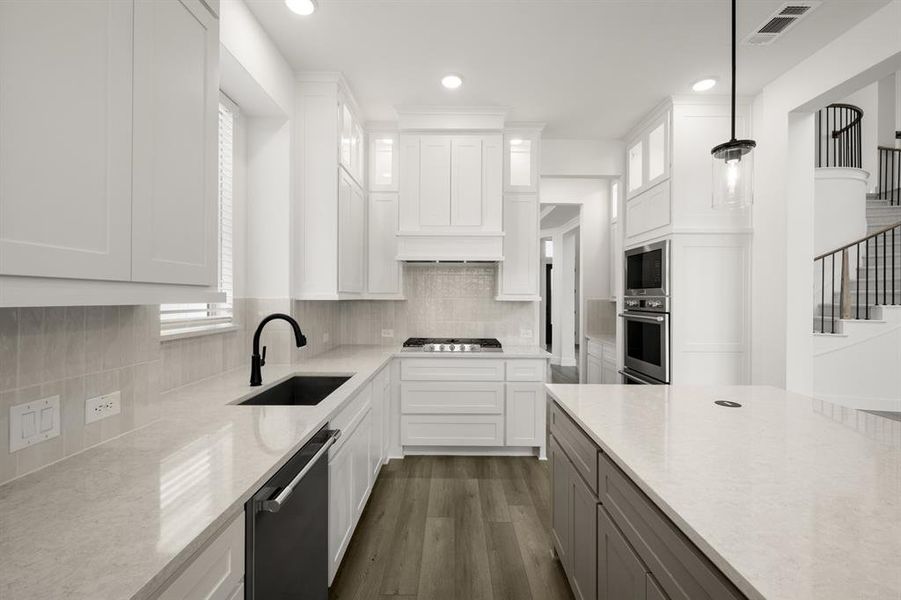 2304 Flock- Kitchen-3