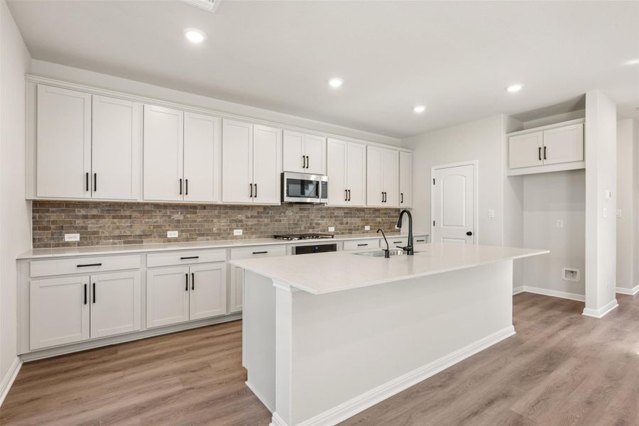 Furnished interior view inside a new home in Berry Creek Highlands, Georgetown (Image 5).