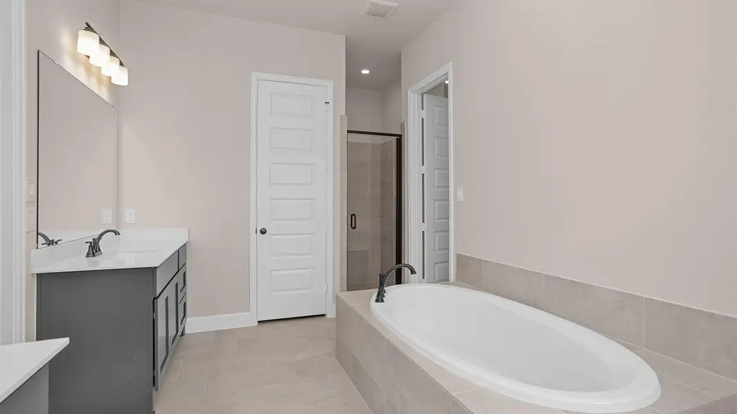 Furnished interior view inside a new home in Grange 50', Katy (Image 6). Furnished interior view inside a new home in Grange 50', Katy (Image 6).