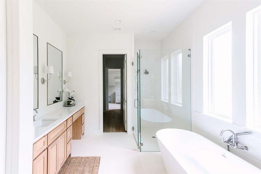 Furnished interior view inside a new home in , Weatherford (Image 11).