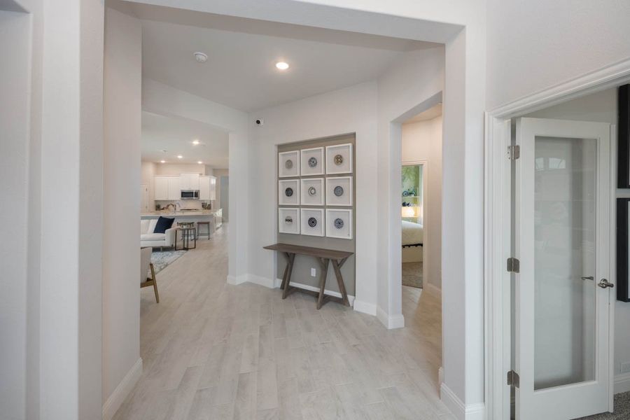 Furnished interior view inside a new home in Las Lomas, Forney (Image 4). Furnished interior view inside a new home in Las Lomas, Forney (Image 4).