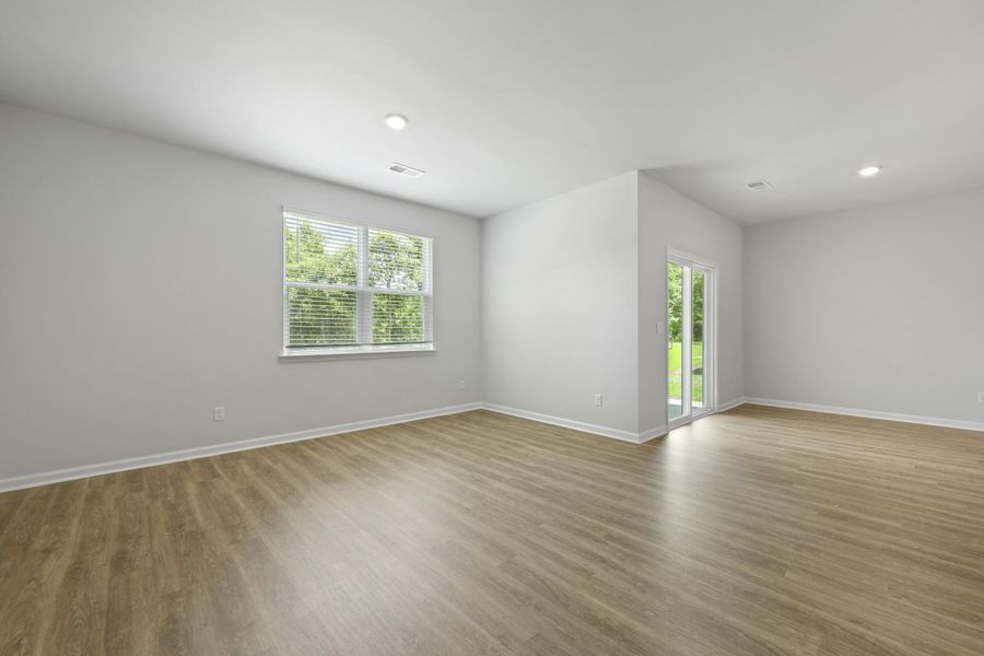 Spacious, unfurnished interior of a new home in Pineview North, Summerville (Image 18).