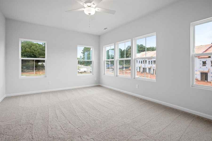 Spacious, unfurnished interior of a new home in Georgias Landing, Raleigh (Image 19).