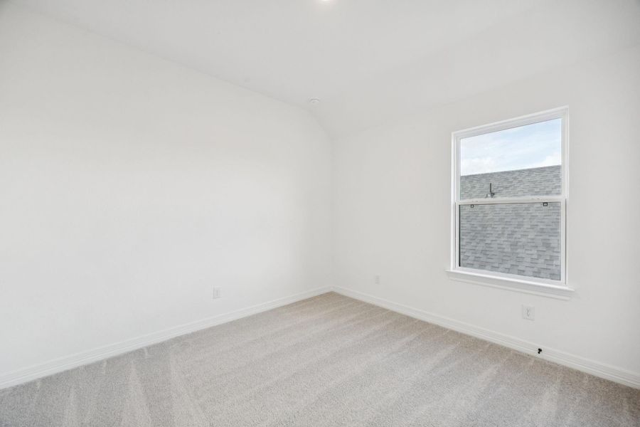 Spacious, unfurnished interior of a new home in Valencia, Manvel (Image 10).