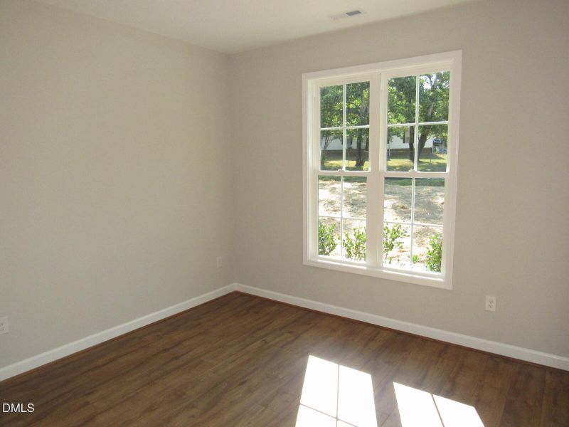 Guest bedroom