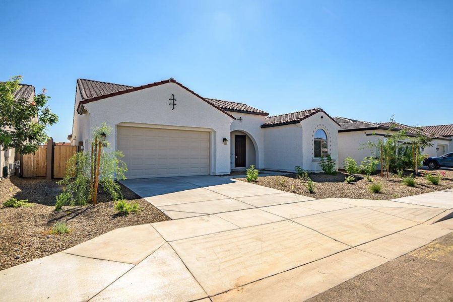 Image 39 of a home in Legends at Thunderbird.