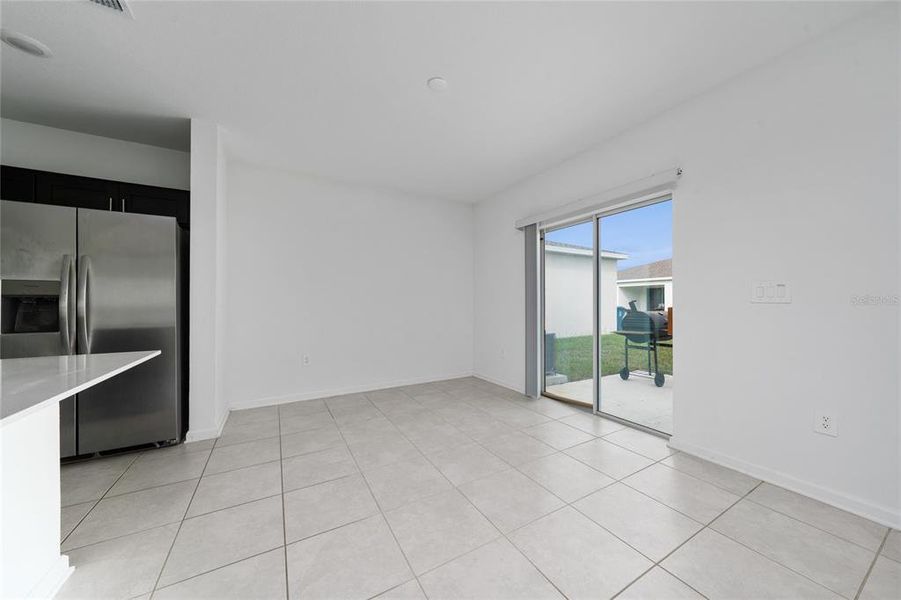 Spacious, unfurnished interior of a new home in Ranches at Lake Mcleod: Legacy Collection, Eagle Lake (Image 21).