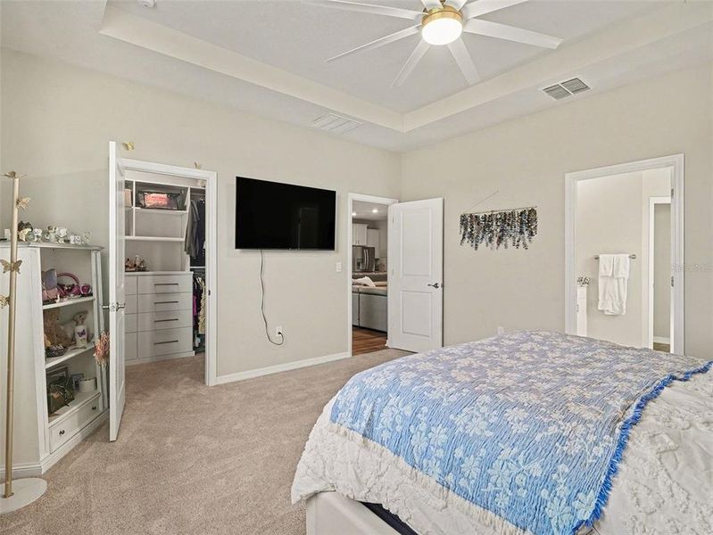Furnished interior view inside a new home in Star Farms at Lakewood Ranch, Bradenton (Image 7).