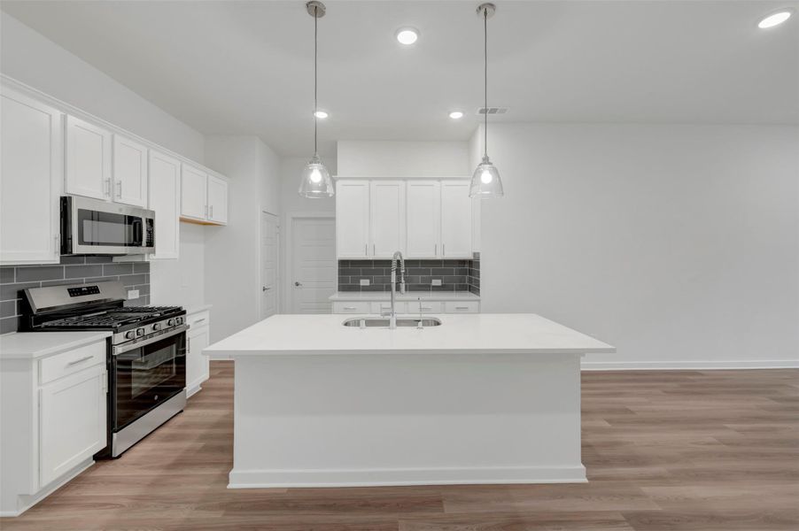 Furnished interior view inside a new home in Magnolia Ridge, Magnolia (Image 8). Furnished interior view inside a new home in Magnolia Ridge, Magnolia (Image 8).