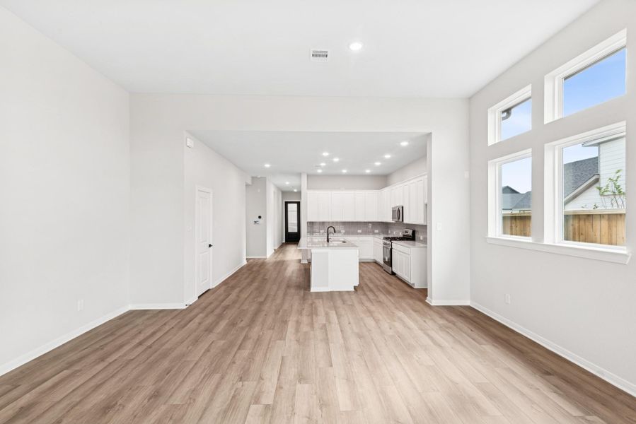 Spacious, unfurnished interior of a new home in Jubilee, Hockley (Image 24).