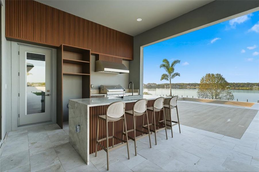 Exterior details and patio area of a home in , Montverde (Image 4).