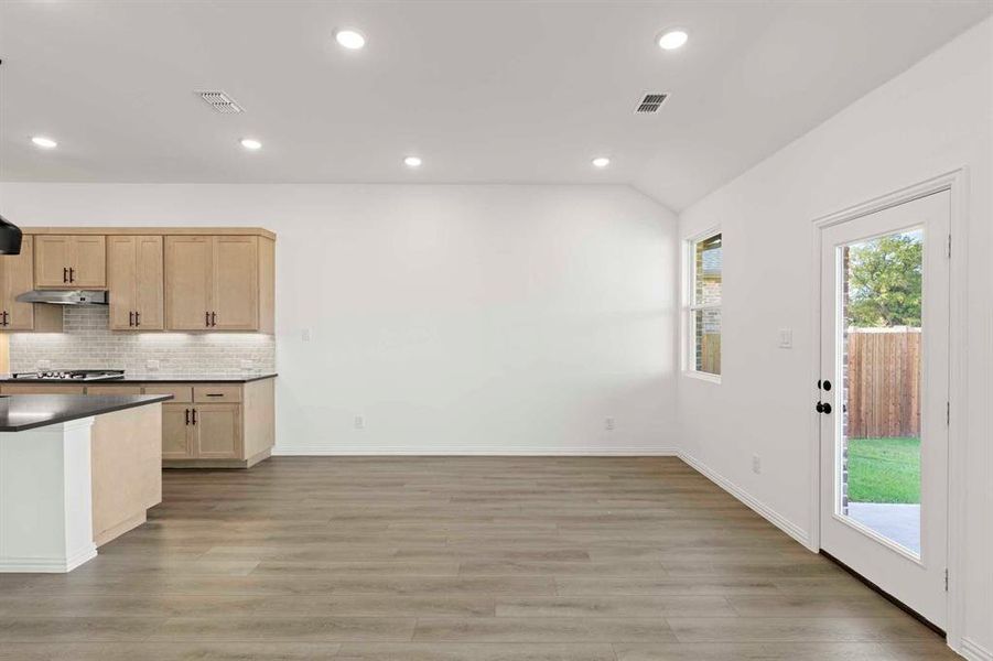 7_08. 2324 Myrtle - Dining 7_08. 2324 Myrtle - Dining