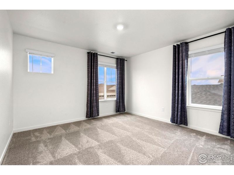 Spacious, unfurnished interior of a new home in Vantage, Berthoud (Image 23).