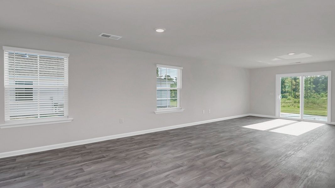 Representative unfurnished interior of a home built from the ROBIE by D.R. Horton in Ferry Grove, Lexington (Image 23).