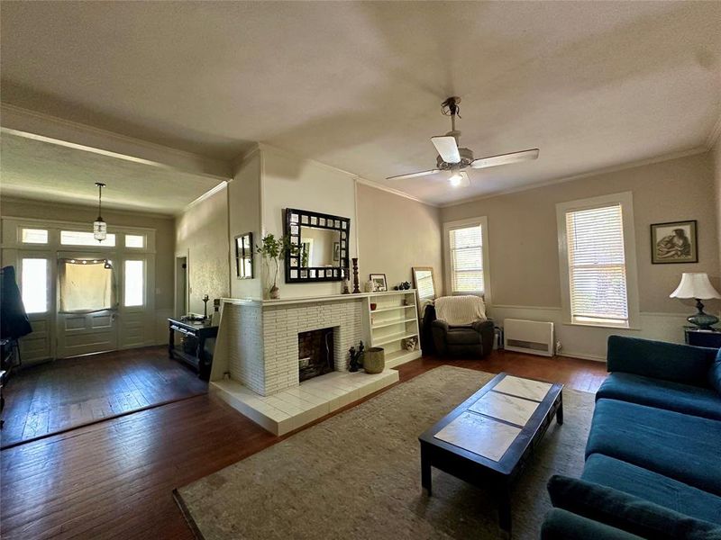 Furnished interior view inside a new home in , Paris (Image 11). Furnished interior view inside a new home in , Paris (Image 11).