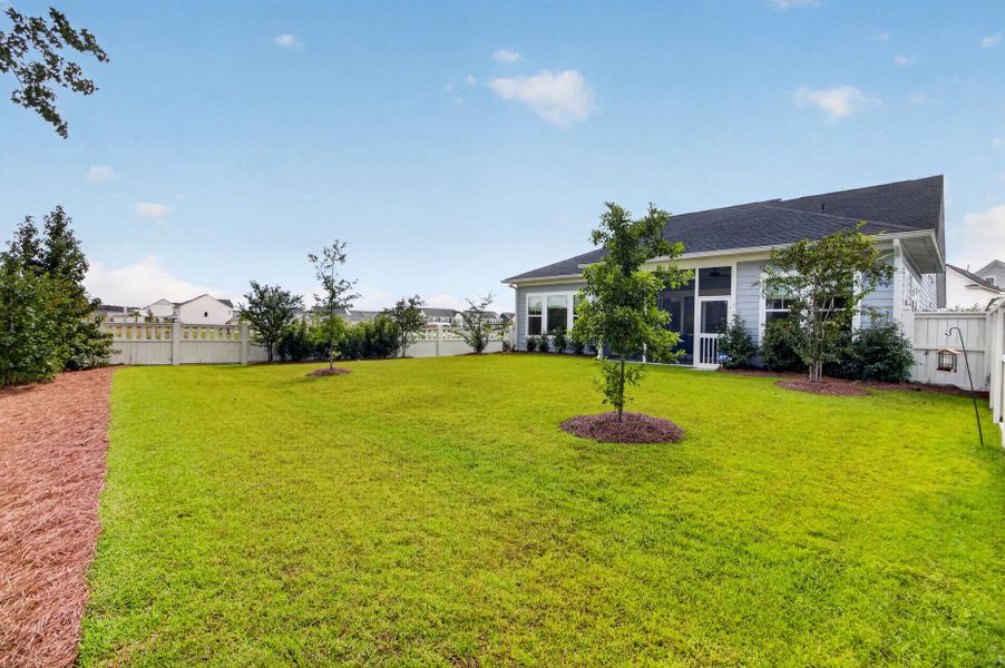 Exterior details and patio area of a home in , Summerville (Image 4).