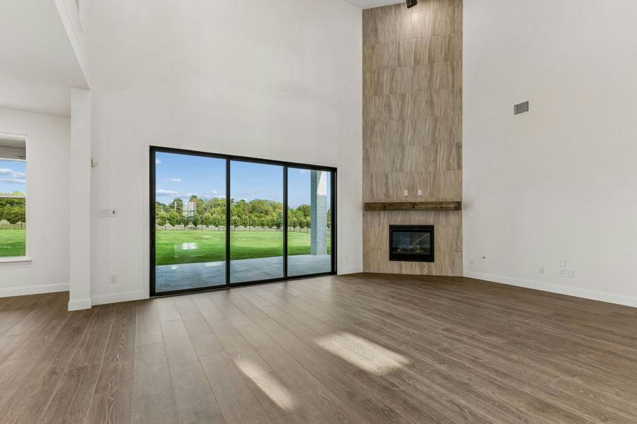 Representative unfurnished interior of a home built from the Hancock by Kindred Homes in Oak Creek Ranch, Waxahachie (Image 28).