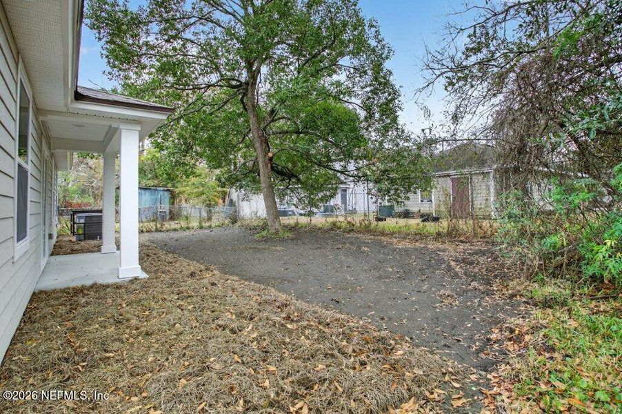 Exterior details and patio area of a home in , Jacksonville (Image 21).