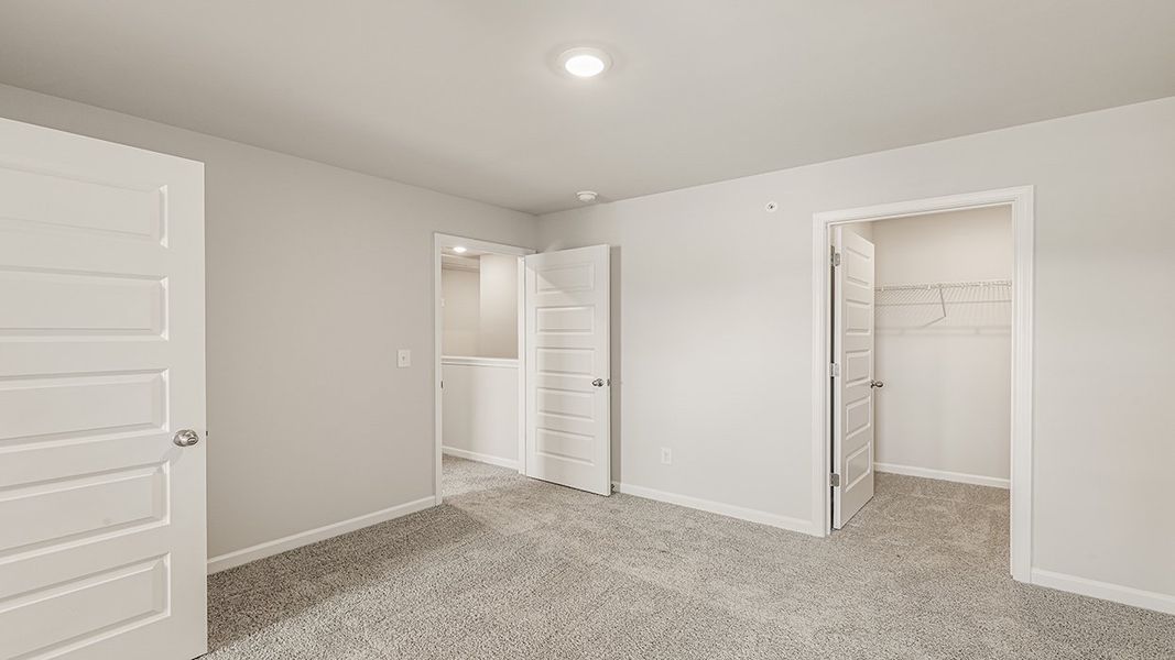 Spacious, unfurnished interior of a new home in Echo Glen, Stockbridge (Image 30).