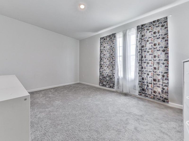 Spacious, unfurnished interior of a new home in Kingston Park, Euharlee (Image 20).