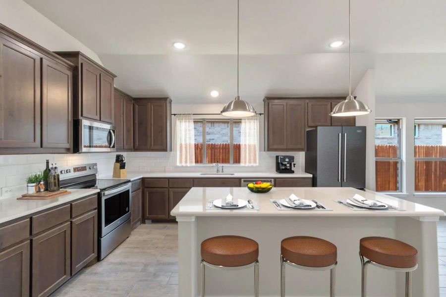 Kitchen | Concept 1958 at Redden Farms - Classic Series in Midlothian, TX by Landsea Homes