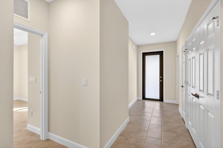 103 SEMINOLE ENTRY 103 SEMINOLE ENTRY