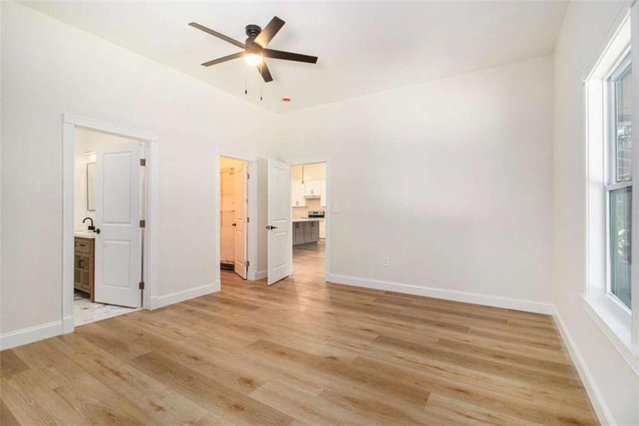 Spacious, unfurnished interior of a new home in , Temple (Image 13).