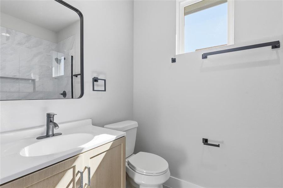 Furnished interior view inside a new home in , Cleburne (Image 13).