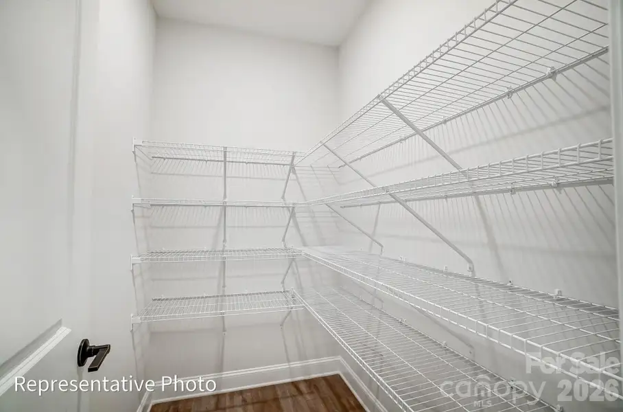 Walk in Pantry Walk in Pantry