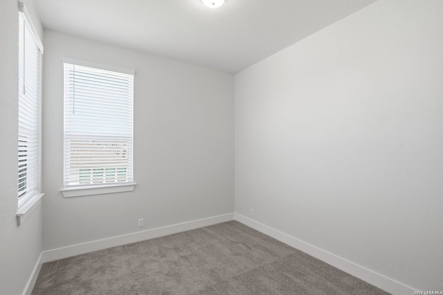 Spacious, unfurnished interior of a new home in Esperanza 50's, Boerne (Image 25).
