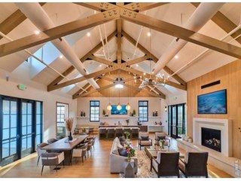 Community amenities in , Erie (Image 35).