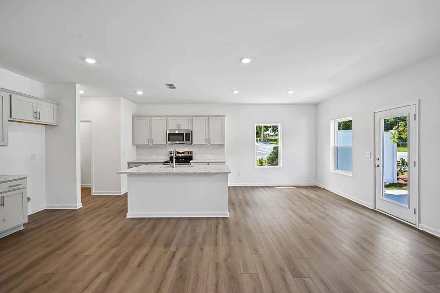 Breakfast Nook & Kitchen