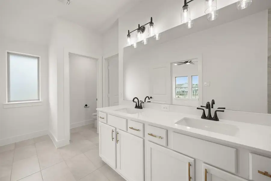 1529 Laurel- Primary Suite-5262 1529 Laurel- Primary Suite-5262