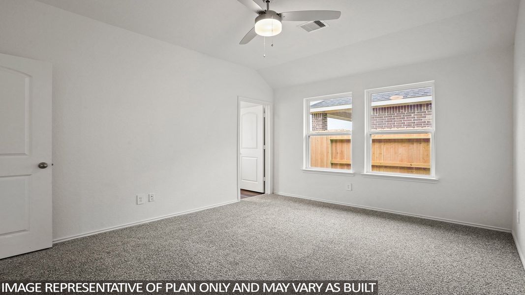 Spacious, unfurnished interior of a new home in Cypress Green, Tomball (Image 23).