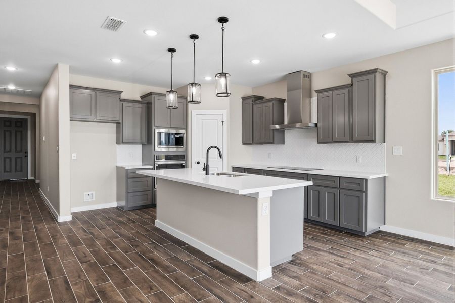 Furnished interior view inside a new home in Paloma Ranch, Harlingen (Image 3).