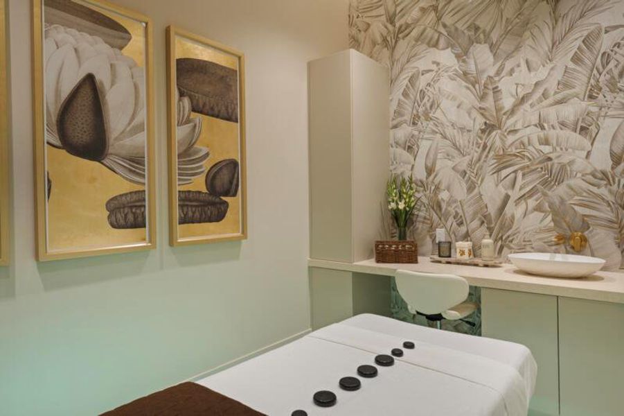 LOE Clubhouse-Spa-303 LOE Clubhouse-Spa-303