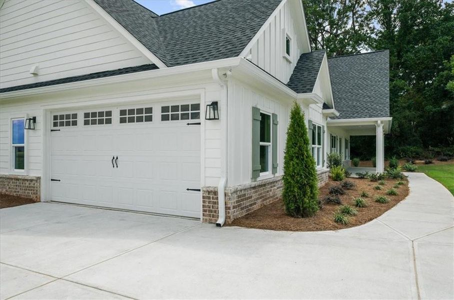 Exterior details and patio area of a home in , Cumming (Image 38).
