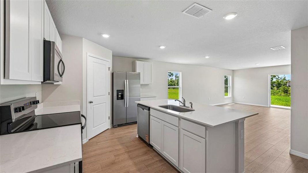 Furnished interior view inside a new home in Oakfield Lakes, Palmetto (Image 7).