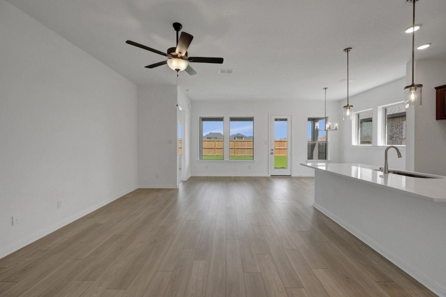 Spacious, unfurnished interior of a new home in Meridiana - Terrace Collection, Manvel (Image 12).