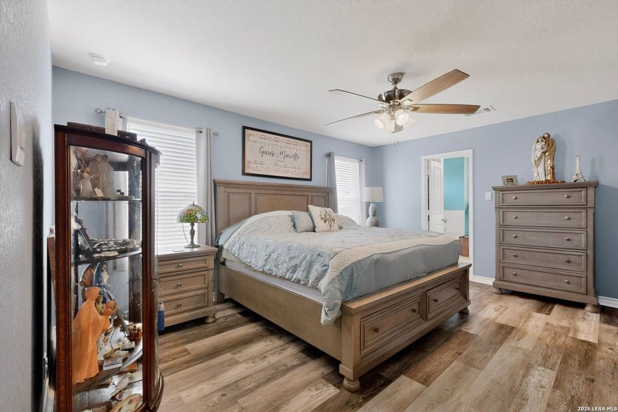 Furnished interior view inside a new home in Redbird Ranch, San Antonio (Image 30). Furnished interior view inside a new home in Redbird Ranch, San Antonio (Image 30).