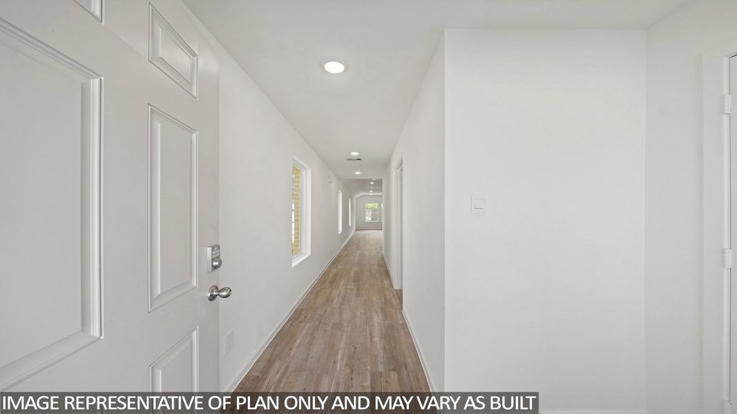 Spacious, unfurnished interior of a new home in Cypress Green, Tomball (Image 13). Spacious, unfurnished interior of a new home in Cypress Green, Tomball (Image 13).