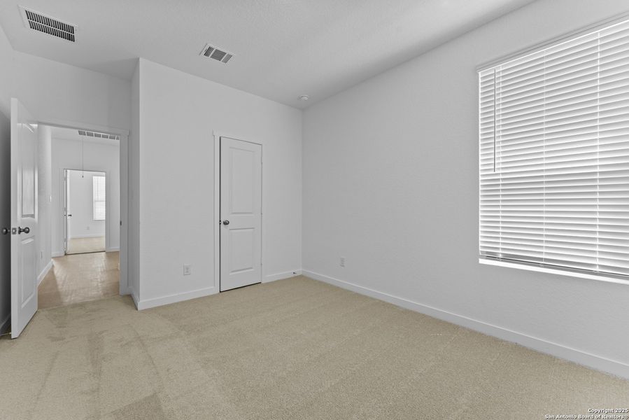 Spacious, unfurnished interior of a new home in Hidden Trails: Coastline Collection, Bulverde (Image 23).