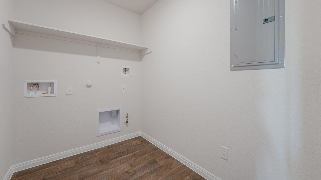 Spacious, unfurnished interior of a new home in Carillon, Manor (Image 11).