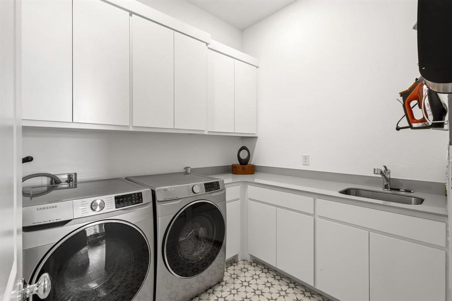Furnished interior view inside a new home in The Reserve at Watters, Allen (Image 16).