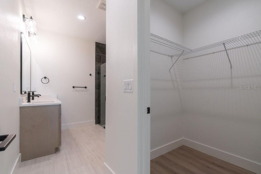 Spacious, unfurnished interior of a new home in , Apopka (Image 32). Spacious, unfurnished interior of a new home in , Apopka (Image 32).